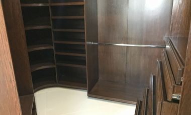 Casa en venta 4 niveles  en la cima de Zapopan