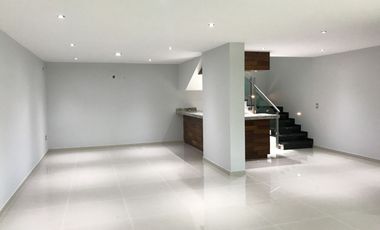 Casa en venta 4 niveles  en la cima de Zapopan
