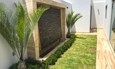 Casa en venta 4 niveles  en la cima de Zapopan