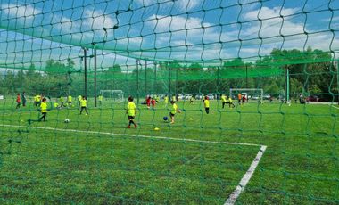 Z O N A S U R . C L   COMPLEJO DEPORTIVO 3 CANCHAS FUTBOLITO EXCELENTE UBICACION