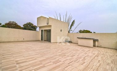 CASA CON ROOF GARDEN EN LOMAS DE CUERNAVACA