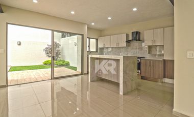 CASA CON ROOF GARDEN EN LOMAS DE CUERNAVACA