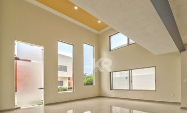 CASA CON ROOF GARDEN EN LOMAS DE CUERNAVACA