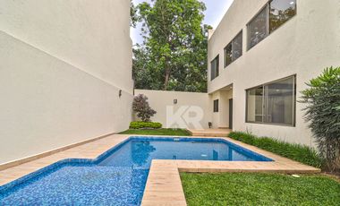 CASA CON ROOF GARDEN EN LOMAS DE CUERNAVACA