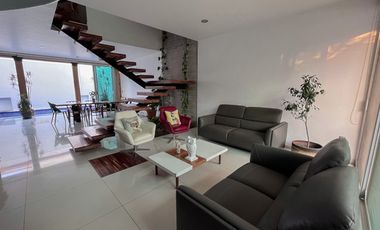 RESIDENCIA EN VALLE IMPERIAL