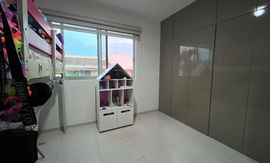 RESIDENCIA EN VALLE IMPERIAL