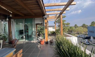 RESIDENCIA EN VALLE IMPERIAL