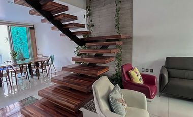 RESIDENCIA EN VALLE IMPERIAL