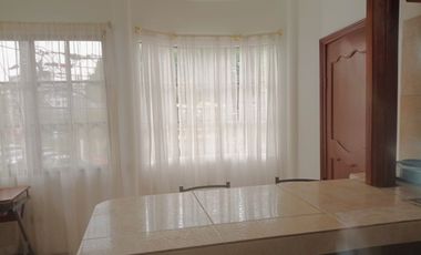 Suite amoblada de Alquiler en la Alborada 12va etapa, herradura cerrada.