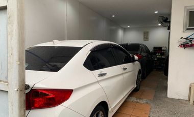 Townhouse for sale in Roosevelt Ave Quezon City