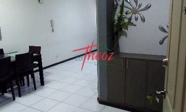 1 BEDROOM @ THE COLUMNS AYALA AVENUE FOR LEASE