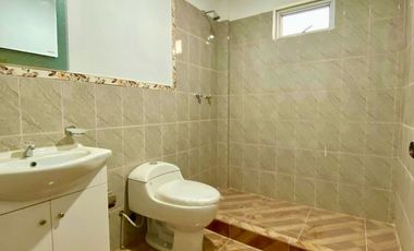 VENTA DE CASA DE ESTRENO, LA ESPERANZA HUANUCO