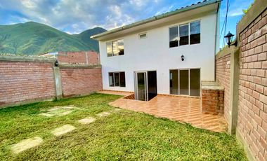 VENTA DE CASA DE ESTRENO, LA ESPERANZA HUANUCO