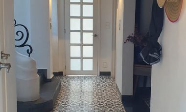 EXCELENTE AMPLIA CASA CATALOGADA EN ROMA SUR