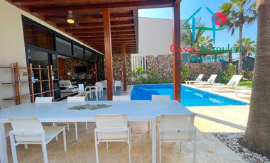 Casa en renta vacacional con alberca y jardín privados