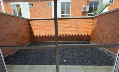 VENDO PARA ESTRENAR CASA EN CONDOMINIO SUR DE CALI  BARRIO SIENA SECTOR CIUDAD PACÍFICA