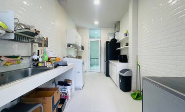 THE MINIMALUXE is different from all other residences within the development project. Created to foster a sense of zen- like calm, creativity ,seamles