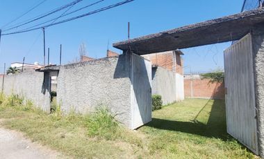 VENTA DE CASA SOLA CON JARDÍN DE 500 M2 EN OACALCO, YAUTEPEC
