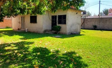 VENTA DE CASA SOLA CON JARDÍN DE 500 M2 EN OACALCO, YAUTEPEC