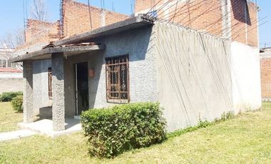 VENTA DE CASA SOLA CON JARDÍN DE 500 M2 EN OACALCO, YAUTEPEC