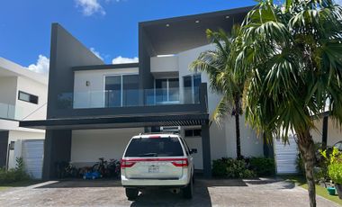 Casa en venta en Lagos del Sol en Cancún