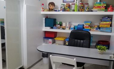 Edificio habilitado como escuela en el centro de Azcapotzalco