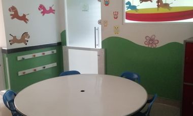 Edificio habilitado como escuela en el centro de Azcapotzalco