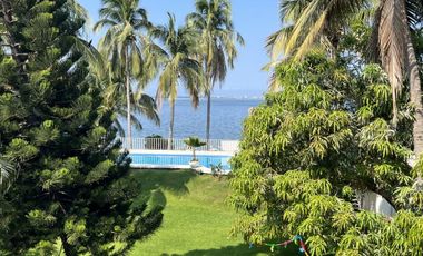 Casa de la laguna jardín y alberca en Acapulco (tres palos)