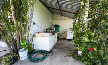 Casa de la laguna jardín y alberca en Acapulco (tres palos)