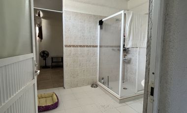 Casa de la laguna jardín y alberca en Acapulco (tres palos)