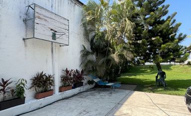 Casa de la laguna jardín y alberca en Acapulco (tres palos)