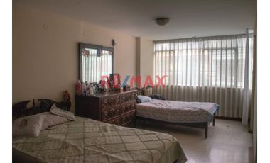 ¡Oportunidad Única! Casa En La Victoria, Cerca De Gamarra