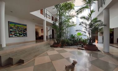 SE ALQUILA HERMOSA Y AMPLIA CASA EN EXCLUSIVO SECTOR DEL OESTE