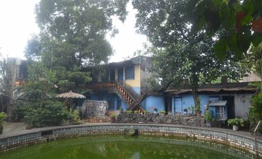 For Sale: House and Lot with Non-operational Resort within Susano Rd., Caloocan