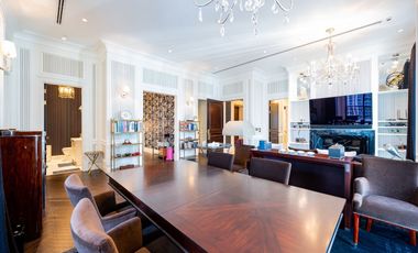 Super luxury unit in prime location of Bangkok for Sale at 98 Wireless