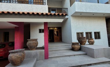 VENTA AMPLIA CASA EN FRACC. TANGAMANGA