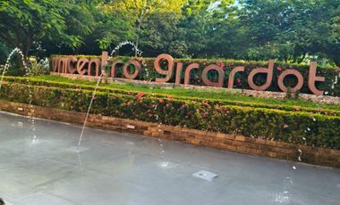 EN GIRARDOT - CUNDINAMARCA VENDEMOS LOCAL EN EL C.C. UNICENTRO EN  LA CIUDAD  DE LAS ACACIAS.