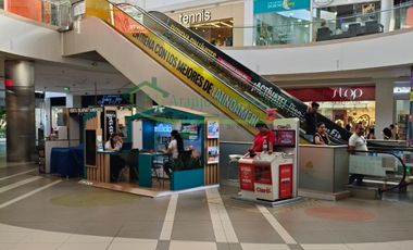EN GIRARDOT - CUNDINAMARCA VENDEMOS LOCAL EN EL C.C. UNICENTRO EN  LA CIUDAD  DE LAS ACACIAS.
