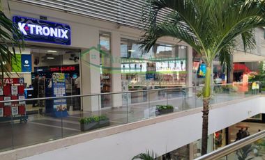 EN GIRARDOT - CUNDINAMARCA VENDEMOS LOCAL EN EL C.C. UNICENTRO EN  LA CIUDAD  DE LAS ACACIAS.