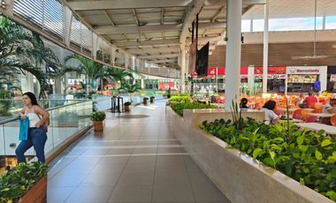 EN GIRARDOT - CUNDINAMARCA VENDEMOS LOCAL EN EL C.C. UNICENTRO EN  LA CIUDAD  DE LAS ACACIAS.