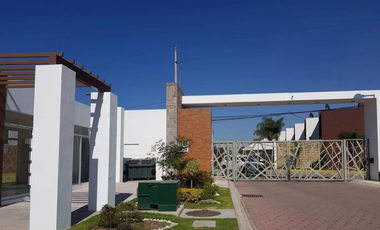 CASA EN REMATE EN RESIDENCIAL SECOYA SAN JUAN CUAUTLANCINGO PUEBLA