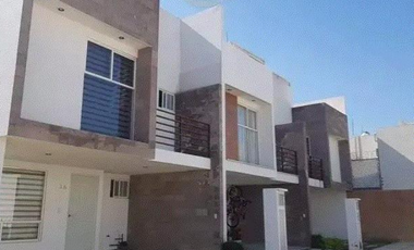 CASA EN REMATE EN RESIDENCIAL SECOYA SAN JUAN CUAUTLANCINGO PUEBLA