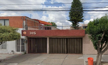 Casa en venta en Las Aguilas Tercera Sección, San Luis Potosi, VPV