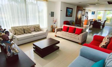 Casa de venta, zona norte de Montecristi Golf Club