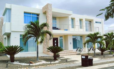 Casa de venta, zona norte de Montecristi Golf Club