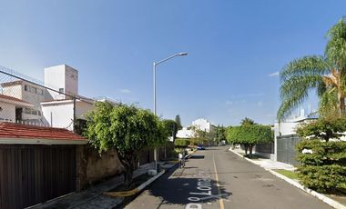 Hermosa y amplia casa en remate en Colinas de San Javier,  Guadalajara, Jalisco!