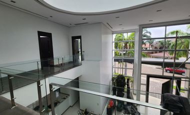 Samborondon, Renta de linda casa de estreno 4 dormitorios con pisicna y jacuzzi