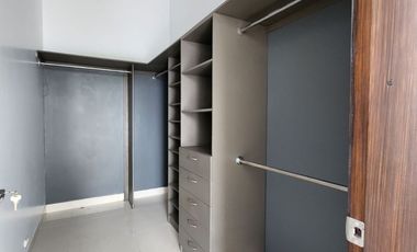 Samborondon, Renta de linda casa de estreno 4 dormitorios con pisicna y jacuzzi