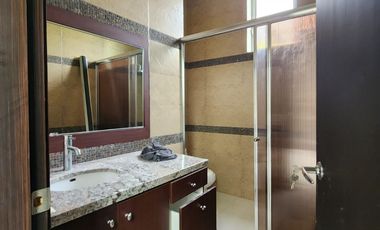 Samborondon, Renta de linda casa de estreno 4 dormitorios con pisicna y jacuzzi