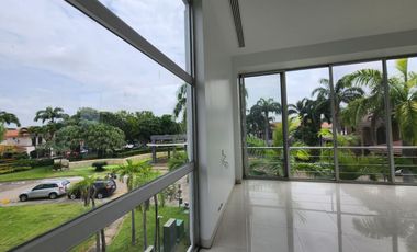 Samborondon, Renta de linda casa de estreno 4 dormitorios con pisicna y jacuzzi